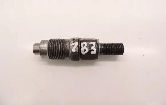 Toyota Avensis T220 Fuel injector D183