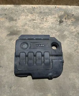 Skoda Octavia Mk3 (5E) Engine cover (trim) 04L103925C