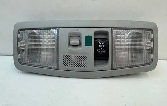 Mitsubishi Outlander Front seat light 8401A009ZZ