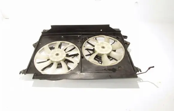 Toyota Avensis T270 Radiator cooling fan shroud 160400R160