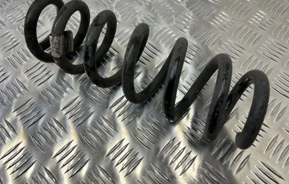 BMW 2 G42 Rear coil spring