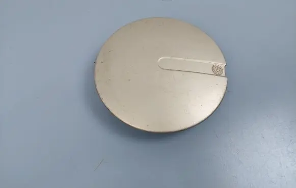 Volkswagen Golf III Original wheel cap 1H0601149 1H0601151