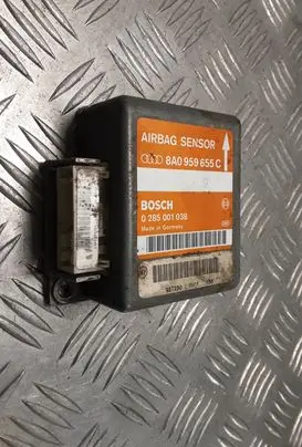 Audi A4 S4 B5 8D Airbag control unit/module 0285001038 8A0959655C