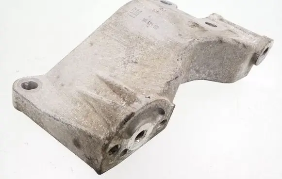 Opel Astra G Generator/alternator bracket 90571112