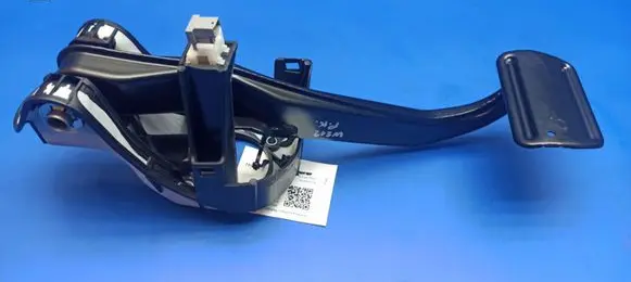 Mercedes-Benz E W212 Brake pedal A204290059 PP204292022 A2042902101