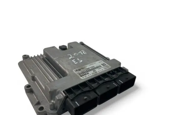 Ford Mondeo MK IV Engine control unit/module ECU 8G9112A650EN 0281014832