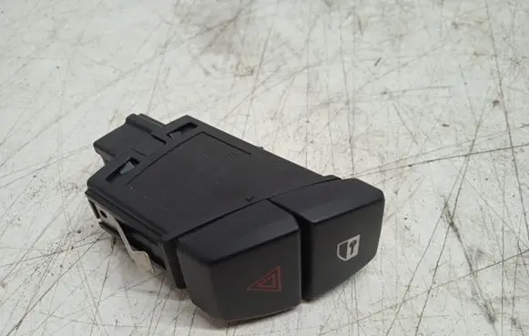 BMW 5 F10 F11 Hazard light switch 9161896