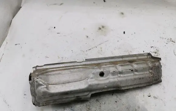 BMW 1 E81 E87 other engine part NOCODE