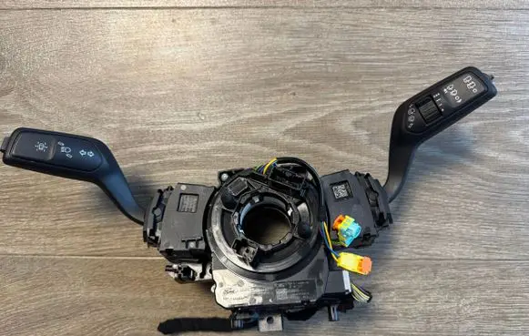 Ford Escape III Engine control unit/module GN1514A664CB LB5T3F944SF