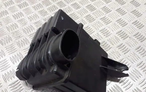 Suzuki Swift I Intake resonator 63J-R01