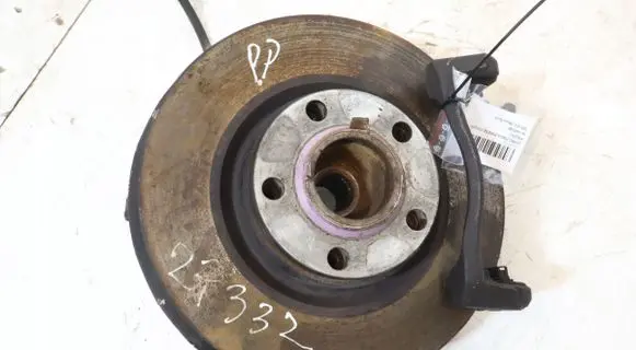 Front wheel hub spindle knuckle