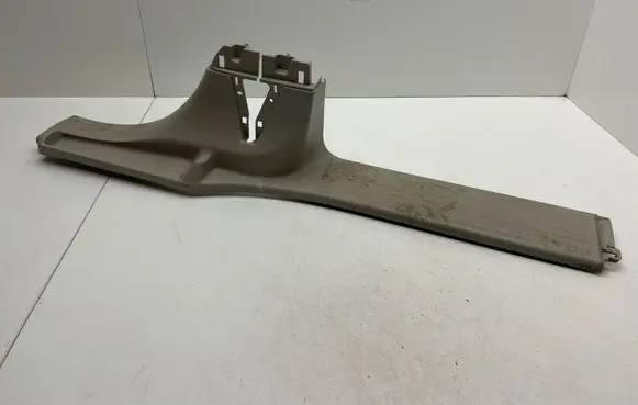 (B) pillar trim (bottom)
