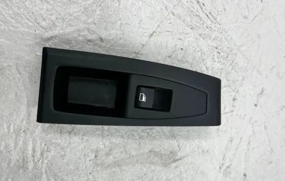 BMW 2 F46 Electric window control switch 9208107