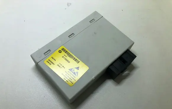 BMW 5 E60 E61 Central console control unit 9138969 353217