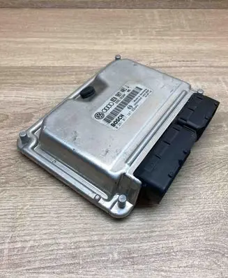Audi A4 S4 B6 8E 8H Engine control unit/module ECU 8E0907401J 0281011387