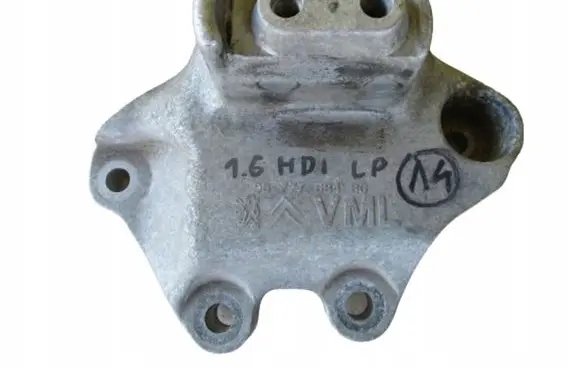 Peugeot 308 Gearbox mounting bracket 9677768480