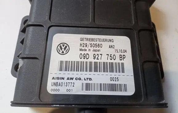 Volkswagen Touareg I Gearbox control unit/module 09D927750BP H29S0560 UNBA013772