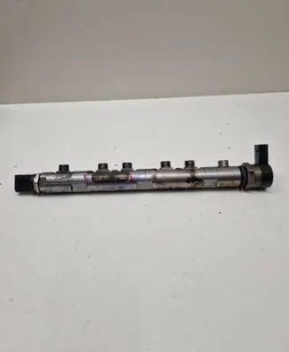 BMW 5 E60 E61 Fuel main line pipe 0445214184 7809129