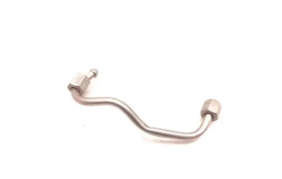 Volvo V40 Fuel injector supply line/pipe 