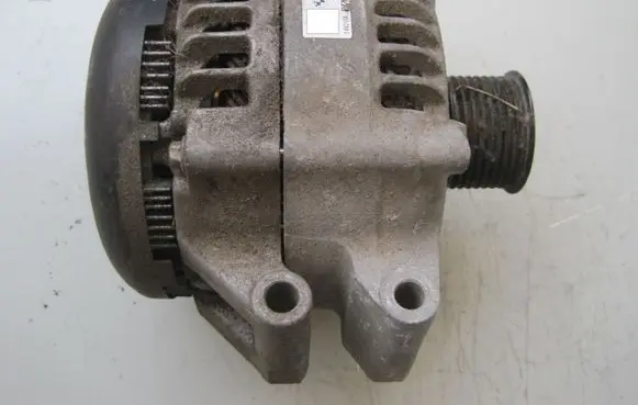 BMW 4 F32 F33 Generator/alternator 7616119