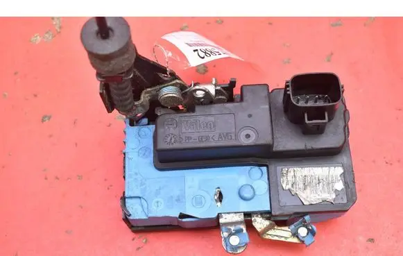 Volvo S80 Front door lock 