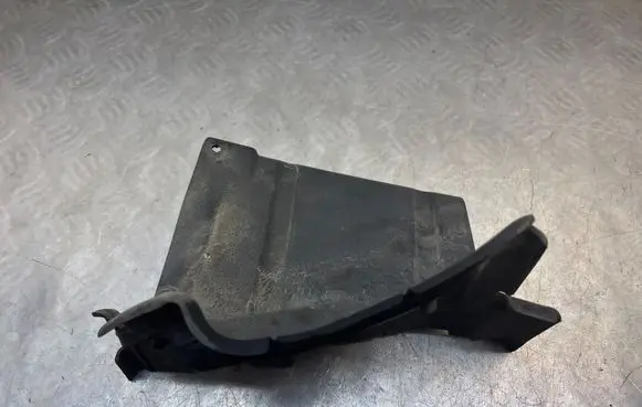 Volvo V60 Intercooler air guide/duct channel 31353045
