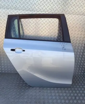 Opel Zafira C Rear door 