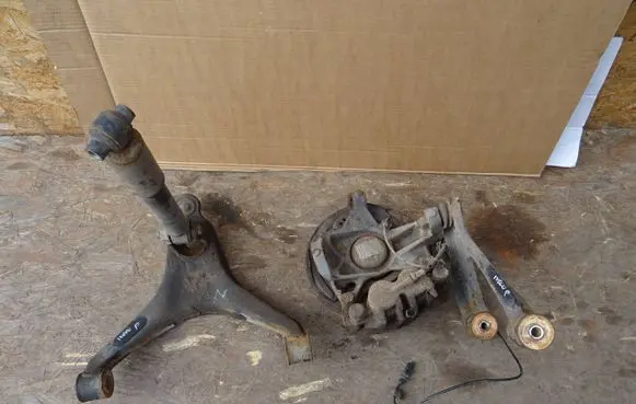 Iveco Daily 6th gen Front wheel hub spindle knuckle