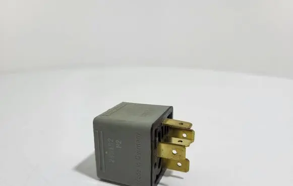 Peugeot 407 Other relay 0332209159
