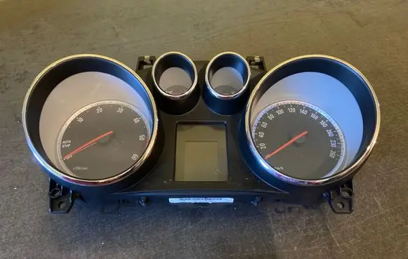 Opel Mokka Speedometer (instrument cluster) 42342754 544324059 502754Z000450554