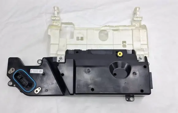 Tesla Model Y Current control relay 110639431N JB121197HEN08S