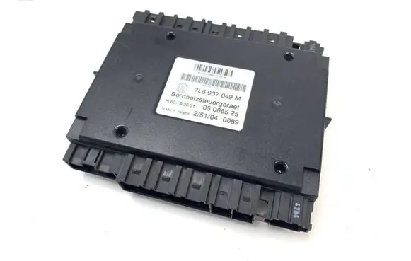 Volkswagen Touareg I Comfort/convenience module 7L6937049M 05066525