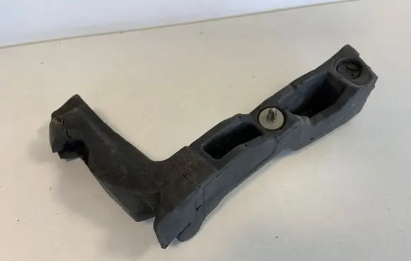 Audi A4 S4 B8 8K Fender foam support/seal 8K0823721
