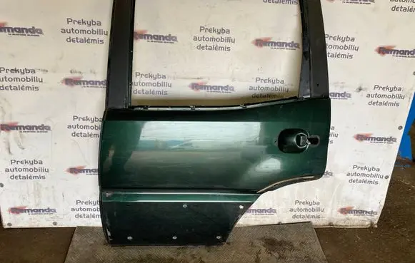 Nissan Terrano Rear door
