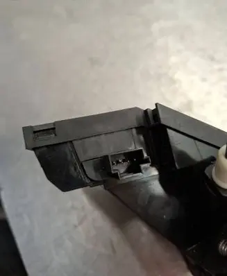 Mercedes-Benz E W211 Loading door lock A1717500085 A1717500185