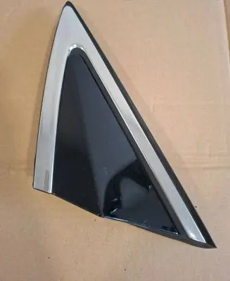 Fender end trim