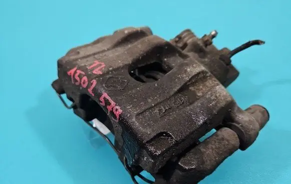 Rear brake caliper