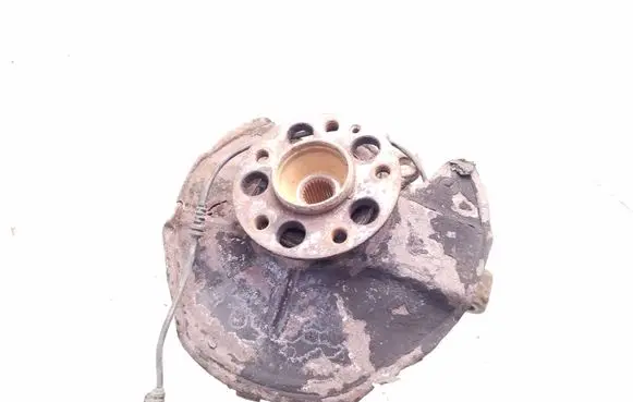 Mercedes-Benz B W245 Front wheel hub spindle knuckle