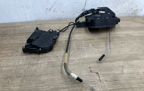 BMW 7 F01 F02 F03 F04 Rear door lock 4154309800
