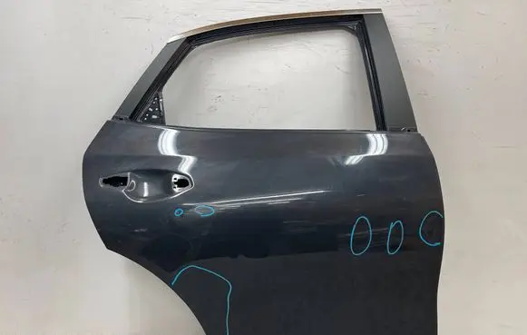 KIA Xceed Rear door 