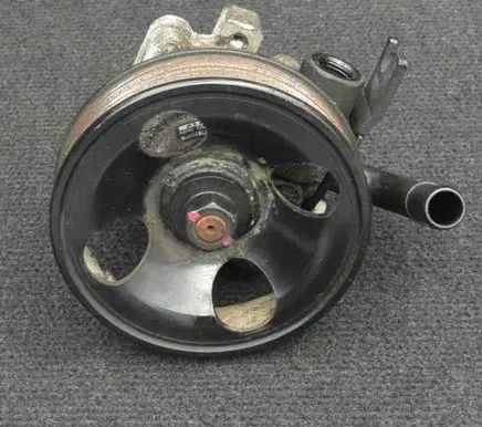 Hyundai Santa Fe Power steering pump 571002B000
