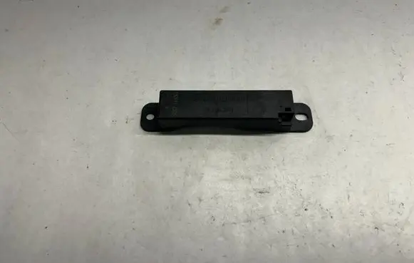 Mercedes-Benz GL X166 Keyless system antenna A1668200075