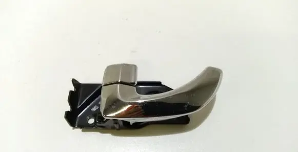 KIA Opirus Rear door interior handle