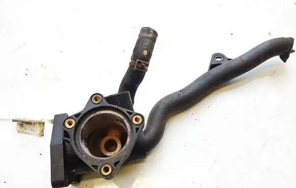 Engine coolant pipe/hose