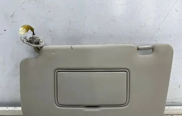 Nissan X-Trail T32 Sun visor 