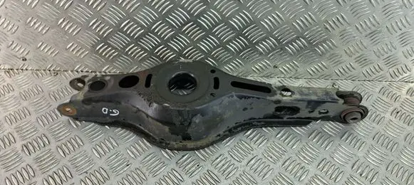 Toyota C-HR I Rear upper control arm/wishbone 