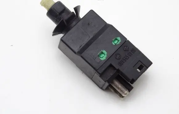 Mercedes-Benz CLK A209 C209 Brake pedal sensor switch 0015450109