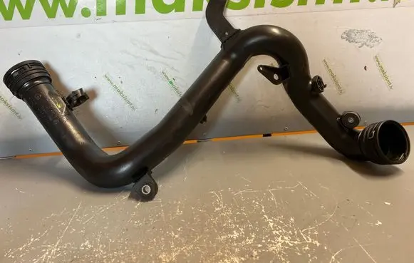 Intercooler hose/pipe
