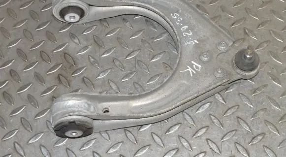 Mercedes-Benz CLS C219 Front lower control arm/wishbone