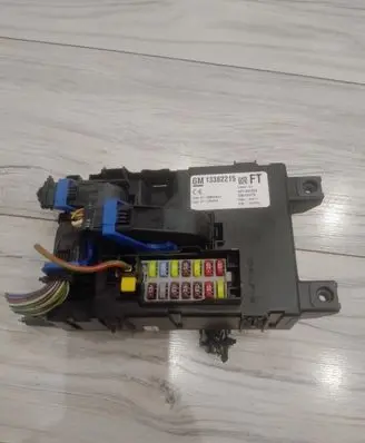 Opel Corsa D BSM Control unit 13382215